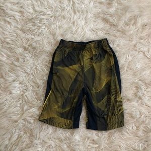 Nike navy and yellow boys basketball shorts sz med